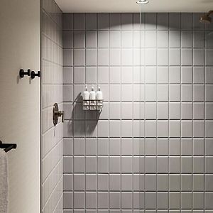 Essential Room